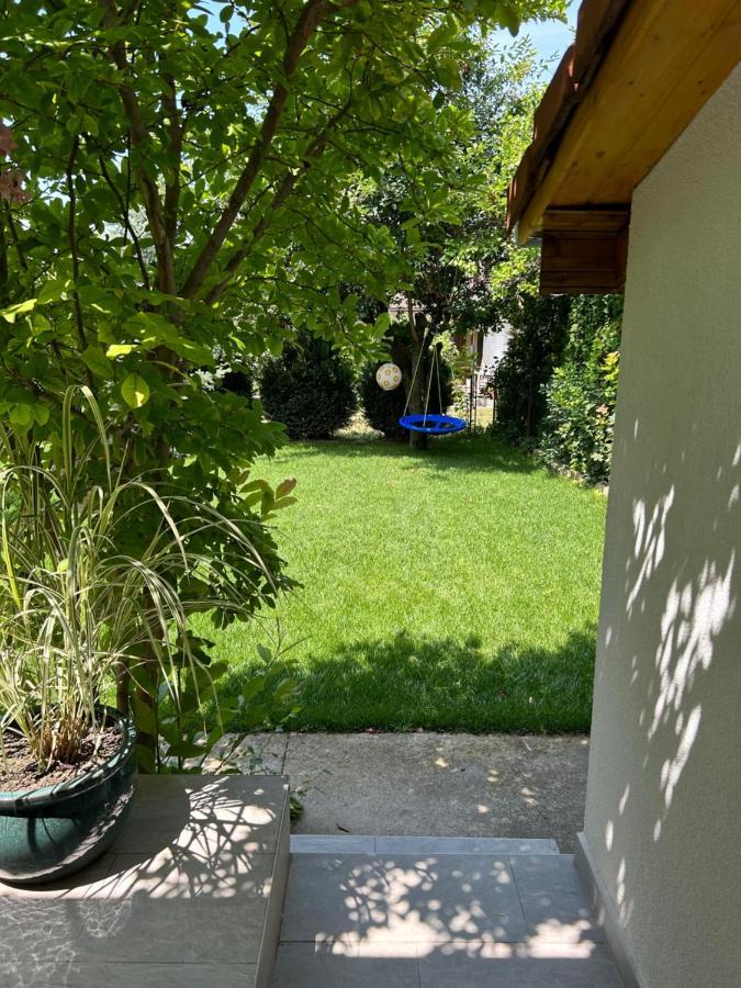 Balatonvilágos Kisvirag Vendeghazヴィラ エクステリア 写真